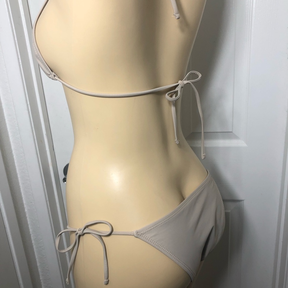 Bikini 👙 - Picture 5 of 6